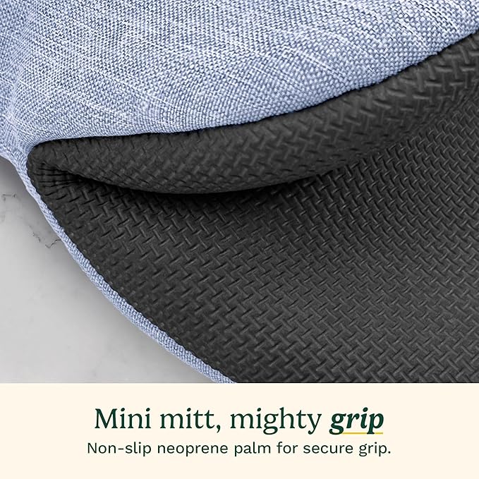 Cuisinart Mini Oven Mitts – 5.5” x 7” Heat-Resistant Kitchen Mitts for Oven with Non-Slip Neoprene Palm, Cotton Filling, and Fabric Loop – Durable Oven Mitt Set for Cooking & Baking (Chambray)