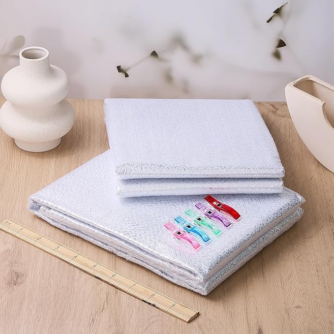 Treela 4 Pcs 45 x 24 Inch Heat-Resistant Batting for Potholders Insulating Thermal Lining Batting with 20 Pcs Fabric Clips for Pot Holders Reflective Heat Fabric