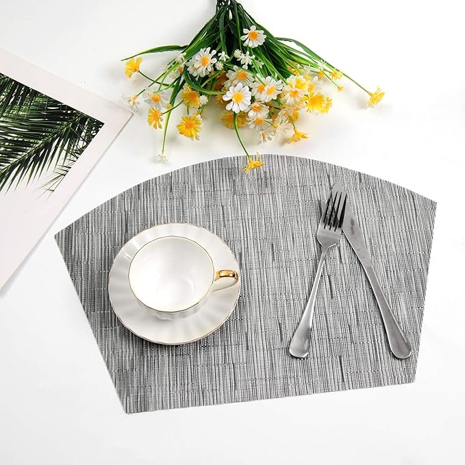 SHACOS Round Table Placemats Set of 4 Wedge Placemats Heat Resistant Woven Vinyl Table Mats Wipe Clean (4, Silver Gray)