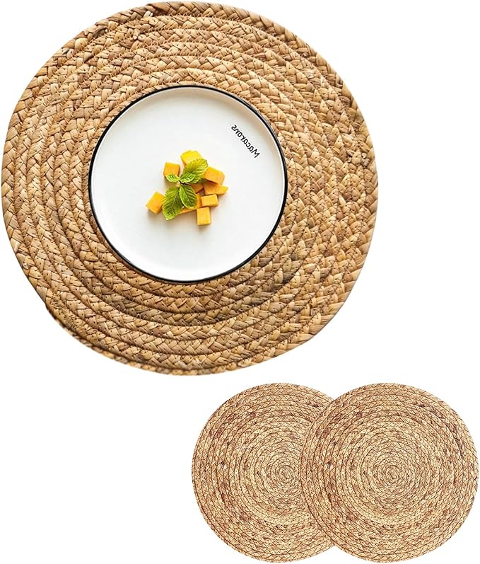 Round Placemats Set of 2 Natural Water Hyacinth Woven Placemats Farmhouse Boho Place Mats Wipeable Braided Placemat Heat Resistant Wicker Outdoor Placemat for Patio Table 13.4“