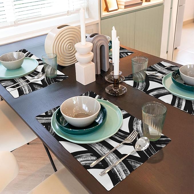 Black and White Curve Patterned Linen Placemats Set of 4, Washable Non-Slip Heat-Resistant Modern Abstract Art Decorative Kitchen Table Mats for Kitchen Dining Table Home Party Farmhouse, Home Decor