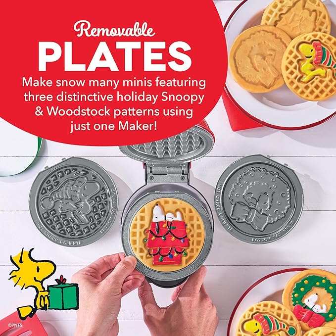 Peanuts x Dash MultiMaker® Mini Maker System (4 Plates: Wreath, Snoopy House, Woodstock)