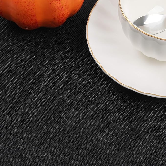 SHACOS Wedge Placemats Set of 8 Woven Vinyl Placemats for Round Table Curved Place Mats Wipe Clean Non Slip Reversible Table Mats Indoor Outdoor, Black