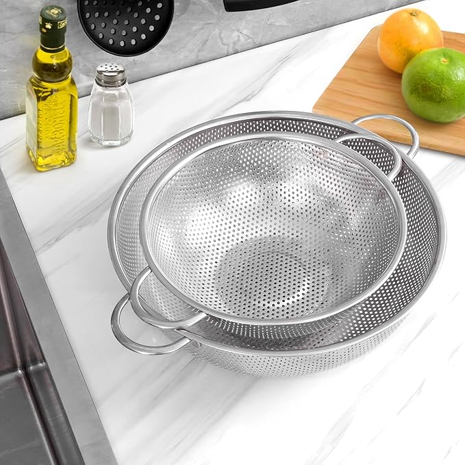 E-far Stainless Steel Colander, 3-Quart Micro-Perforated Metal Colander Strainer with Handle for Kitchen/Draining Pasta/Rinsing Vegetables Fruits, Heavy Duty & Dishwasher Safe - 8.8 Inches