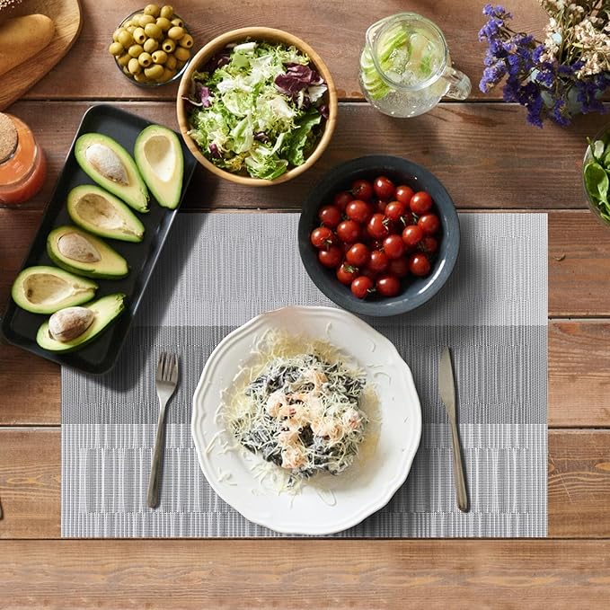 Aofmee Placemats, Heat Resistant Place Mats Set of 6, Washable PVC Table Mats, Woven Vinyl Plastic Placemats for Kitchen Dining Table, Non-Slip Stain Resistant Placemat Indoor Outdoor, Easy to Clean
