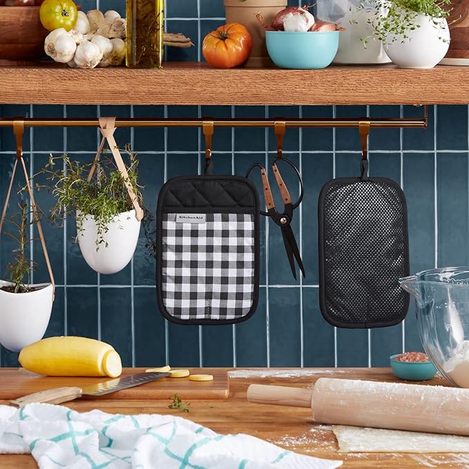 KITCHENAID Gingham Pot Holder 2-Pack Set, Matte Black, 7"x10"