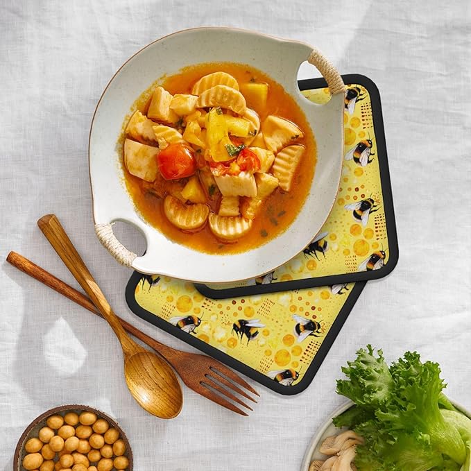 Cute Honey Bee Pot Holders Set of 2,Kitchen Heat Resistant Potholder for Microwave Cooking Baking Oven and BBQ