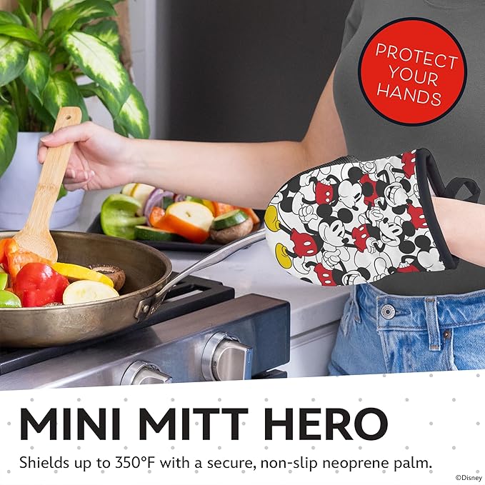 Best Brands Disney Apron & Oven Mitts Set – 3 Piece Bundle with 1 Cotton Kitchen Apron for Cooking & 2 Heat Resistant Pot Holders