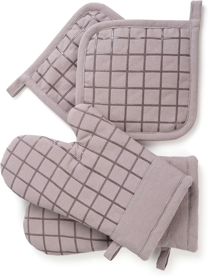 Oven Mitts and Pot Holders Set for Kitchen | 4 Pc Set| Heat Resistant Up to 500°F | Non-Slip Silicone Strips | Grey Kitchen Accessories | Includes 2 Hot Pads & 2 Cooking Mitts