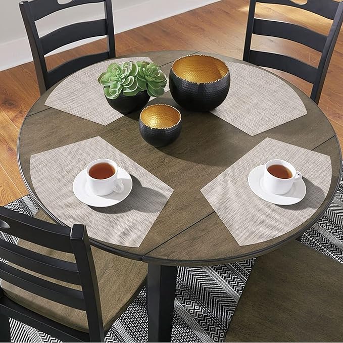 SHACOS Wedge Placemats Set of 8 Woven Vinyl Placemats for Round Curved Table Place Mats Wipe Clean Non Slip Table Mats, Beige White Black