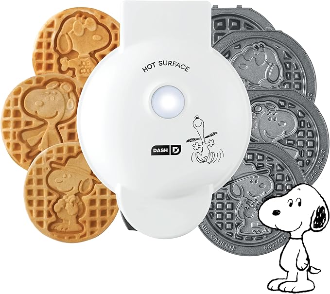 Peanuts x Dash MultiMaker® Mini Maker System (4 Plates: Joe Cool, Flying Ace, Beagle Scout, Waffle)