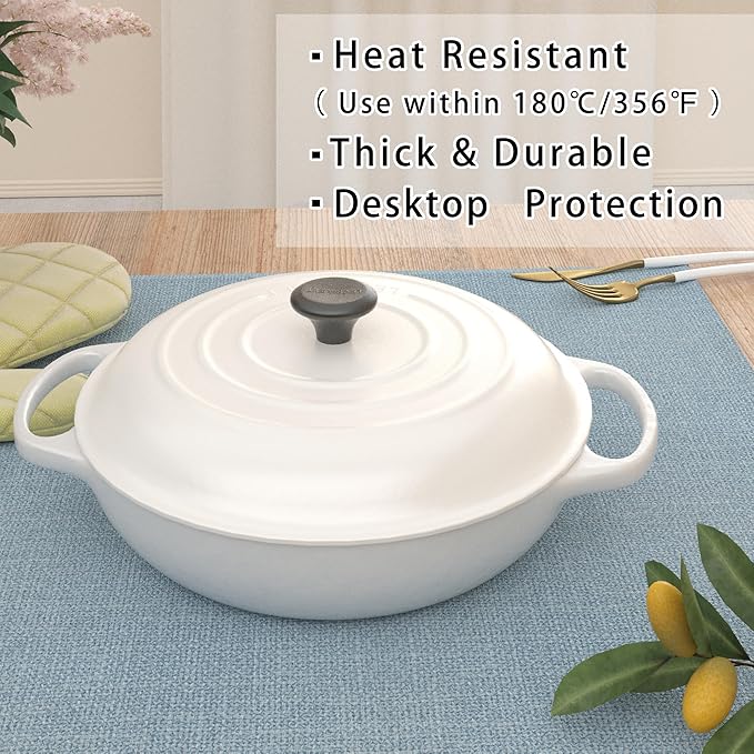4 Piece Round Placemat 15 Inch Soft Linen eco-Friendly Fabric Handcrafted Machine Washable Indoor & Outdoor Tablemat Light Blue