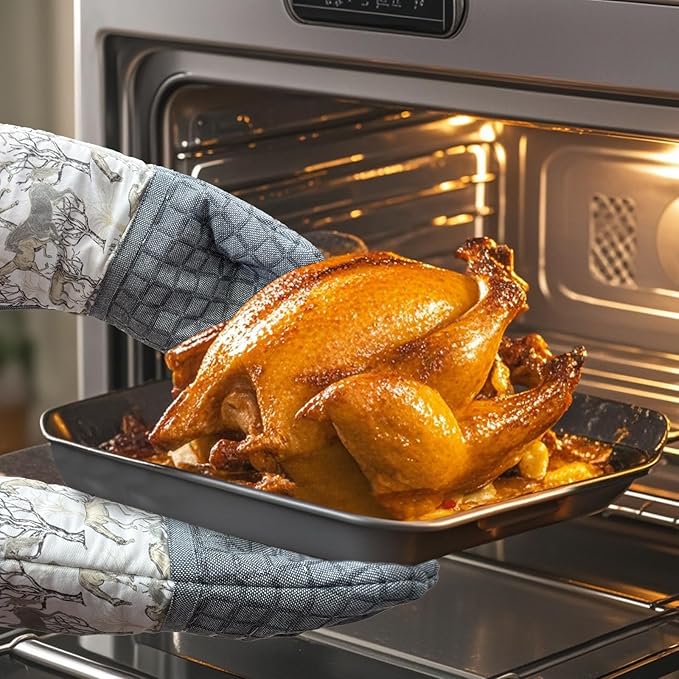 Silicone Printing Oven Mitts Heat Resistant to 500 Degree,Yarm-Dyed Oven Gloves with Animal Design Non-Slip for Kitchen Cooking Barbecue Baking and Machine Washable. (Gray Oven Mitts)