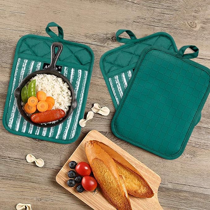 Alselo Silicone Pot Holders Set of 3 Heat Resistant & Non Slip Potholders, Professional Oven Hot Pads with Pockets Mitts for Kitchen Cooking Baking Barbecue (Emerald Green, 3)