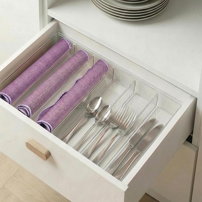 AHHFSMEI Faux Linen Placemats Set of 6 Heat Resistant Non-Slip Stain Proof Table Mats for Kitchen Dining Elegant Decor Place Mats (Purple)