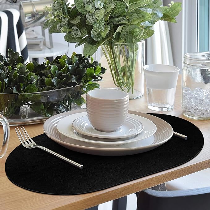 ADRIMER Placemats, Heat Resistant Oval Placemats Set of 6 Washable 12 x 17 Inch, Waterproof Table Mats, Wipeable Pu Place Mats for Kitchen, Dining Room, Black