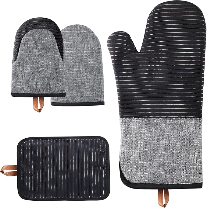 TIPTAP Kitchen Oven Mitts 4pcs Set- Non-Slip Cotton Oven Mitt & Pot Holders – Heat Resistant, Durable & Machine-Washable -One Long Mit, Two Mini Oven Mitts & One Pot Holder (Black)