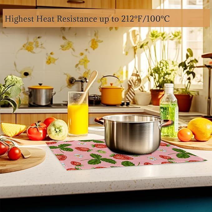Strawberries and Leaves Placemats Set of 6 Washable Table Mats for Kitchen Dining Table,Heat-Resistant Place Mats for Indoor Outdoor Party Holiday Decoration