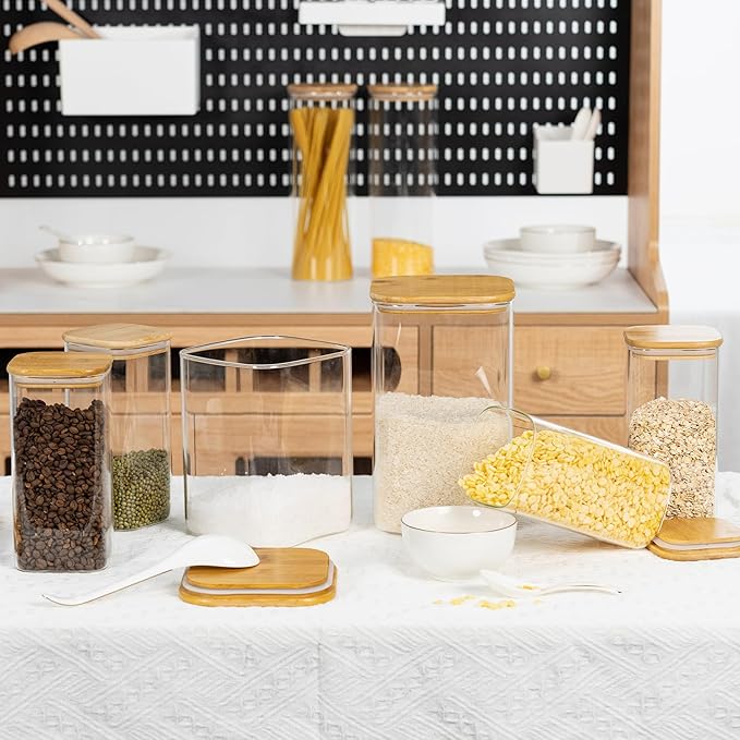D2scrma 122oz Airtight Glass Square Storage Canister with Bamboo Lid Set of 1 (3600ml) Gallon Glass Jars Large Kitchen Canister for Sugar, Flour, Cookies and Coffee beans (‎with Black Lable)
