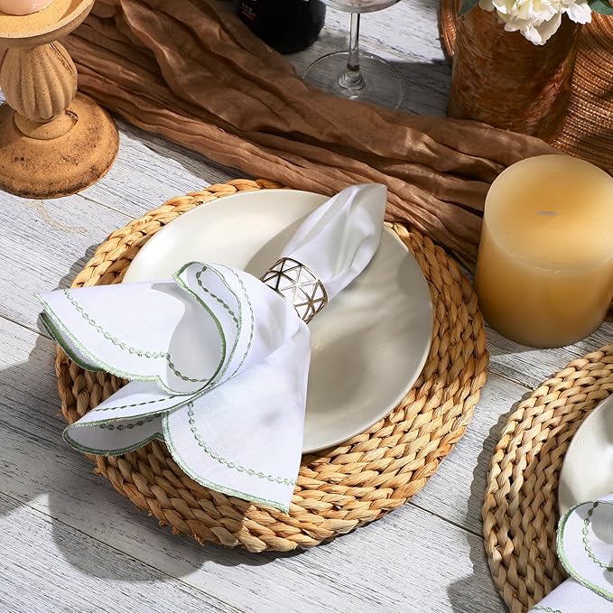 Hahafelt 6 Set Cloth Napkins 18x18inches Scalloped Embroidery Cloth Napkins Washable Polyester Table Dinner for Hotel Restaurant Weddings Events Parties (Sage Green)