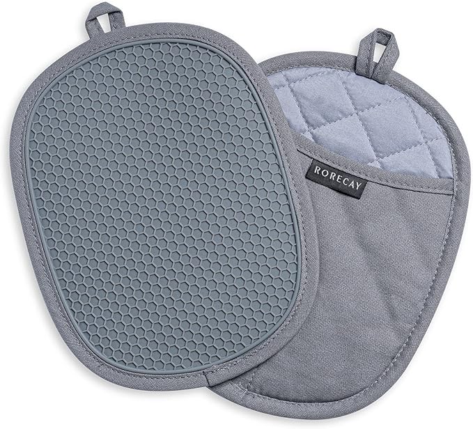 2-Pack Silicone Pot Holders for Kitchen Heat Resistant up to 500°F, Non-Slip Large Hot Pads with Pocket, Quilted Liner Trivets for Countertops Hot Pots and Pans (Gray)