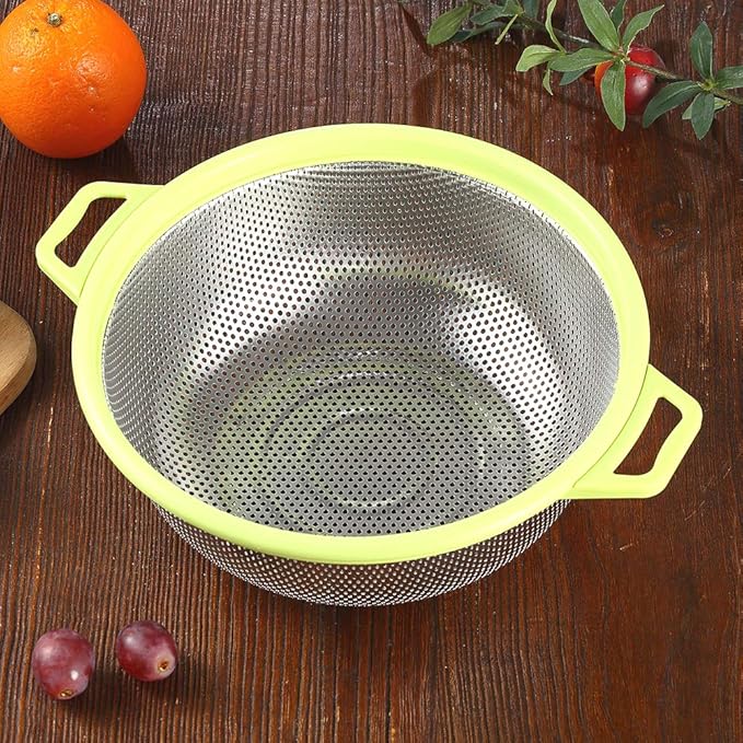 HiramWare Stainless Steel Colander With Handle and Legs, Large Metal Green Strainer for Pasta, Spaghetti, Berry, Veggies, Fruits, Noodles, Salads, 5-quart 10.5” Kitchen Mesh Colander, Dishwasher Safe