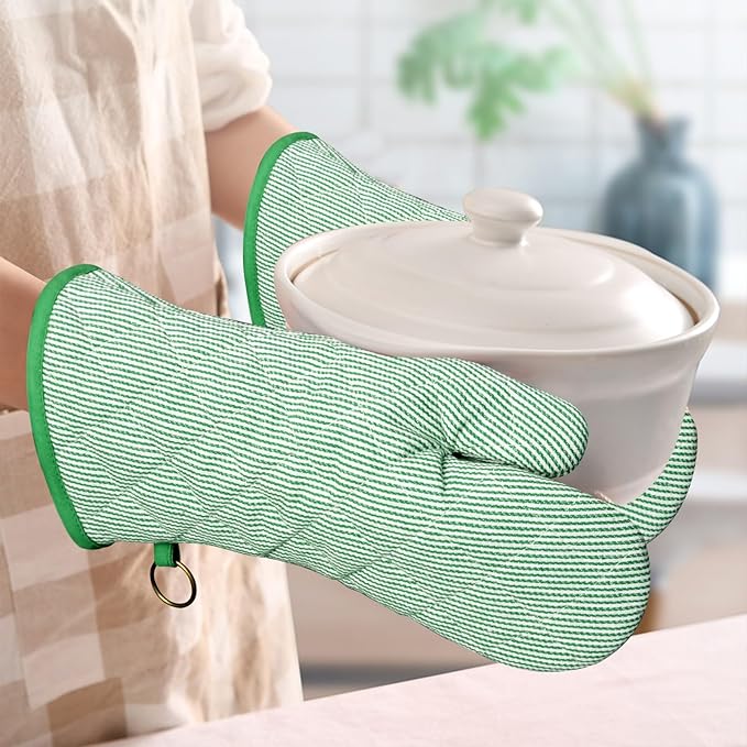 1 Pair Yarn Dyed Oven Mitts 100% Cotton Heat Resistant 470 Degree Gloves Men Women Cooking Baking Barbecue BBQ Microwave Crafting Machine Washable Pot Holders Mittens (Green)