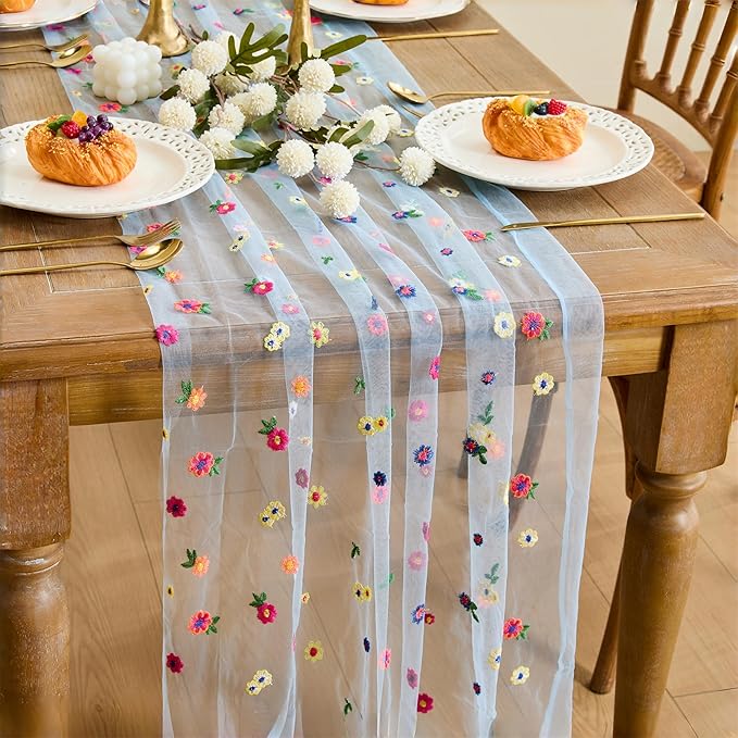 YATOJUZI Sky Blue Table Runner Embroidery Daisy Summer Floral Decorations Seasonal Tulle Dining Table Runners for Home Kitchen Decor Wedding Shower Party