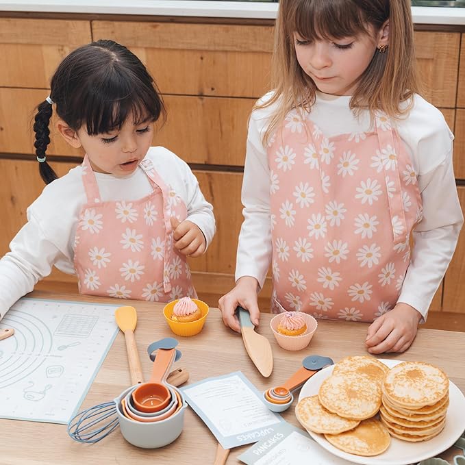 ZICOTO Kids Apron for Girls & Boys - Toddler Apron with Pocket for Cooking, Baking & Crafts - Christmas Gift for Little Chef