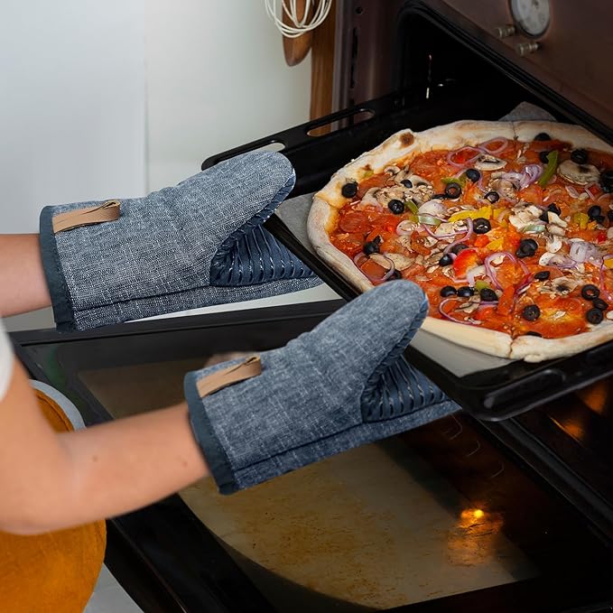 Mini Oven Mitts 1 Pair, Silicone Short Oven Mitts Heat Resistant up to 500°F, Non-Slip Grip Surfaces and Hanging Loop Gloves for Kitchen Cooking Baking Barbecue (Blue)