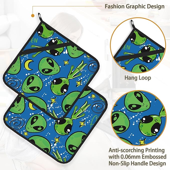 Green Alien Pot Holder Set of 2,Heat Resistant Potholders Oven Hot Pads for Kitchen Cooking Baking BBQ