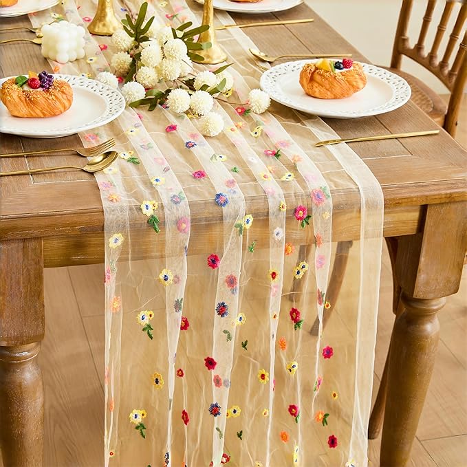 YATOJUZI Champagne Table Runner Embroidery Daisy Summer Floral Decorations Seasonal Tulle Dining Table Runners for Home Kitchen Decor Wedding Shower Party