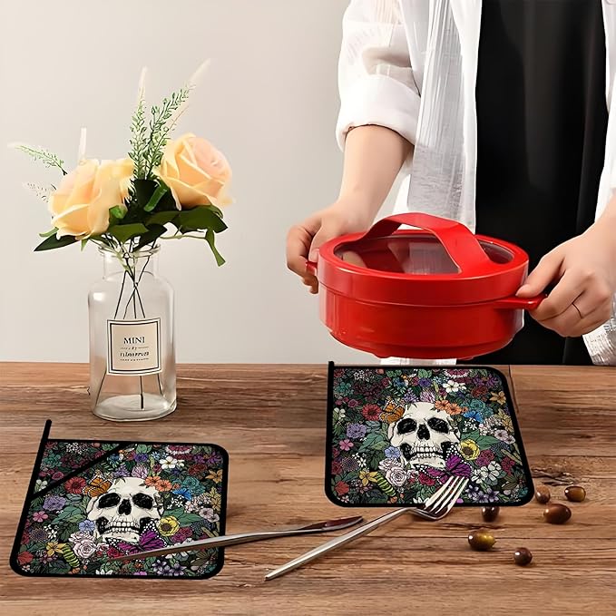 Skulls and Flowers Pot Holders 2 PCS,Kitchen Heat Resistant Hot Pads for Cooking Grilling Baking BBQ, Pot Holders for Women Cook Home Microwave