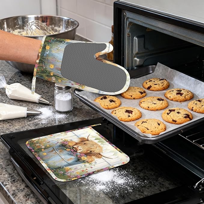 Cute Highland Cow Flowers Garden Heat-Resistant Silicone Oven Mitts and Pot Holders 4 Piece Set,Extra Long Non-Slip Kitchen Oven Gloves for Cooking, Baking, BBQ,Grilling