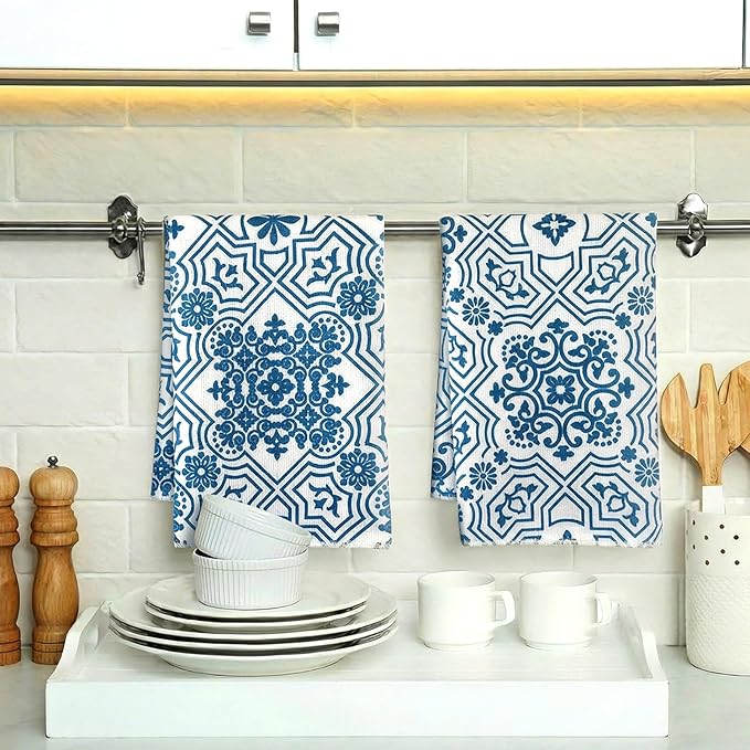 Jingmore 6 Pcs Kitchen Decor Set Accessory Farmhouse Kitchen Towels Pot Holders Oven Mitts Set 2 Dish Towels 2 Pot Holders 2 Cooking Mittens Oven Glove for Cooking (Blue,White,Chinoiserie Printed)