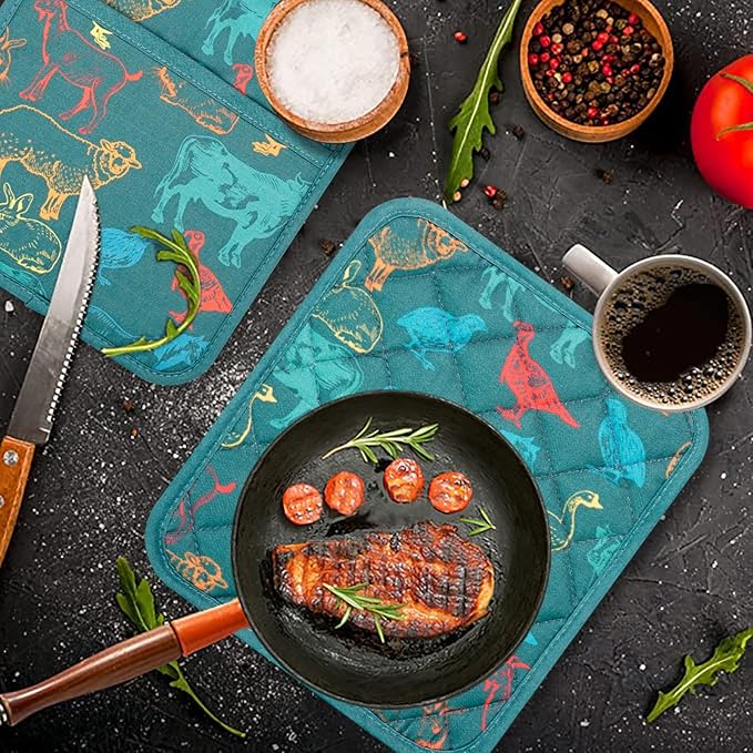 Pot Holders Set of 2 Heat Resistant 480℉ Kitchen 100% Cotton Comfortable Lining Printing Farm Cattle Flower Women Men Home Cooking Baking Microwave BBQ Gift (Farm Cattle potholds)