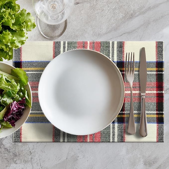 Batmerry Scottish Tartan Placemats,Square Green Wool Plaid Washable Linen Table Mats for Kitchen Table Double Insulation Decor Dining Set Indoor Outdoor 12X18 in Set of 4