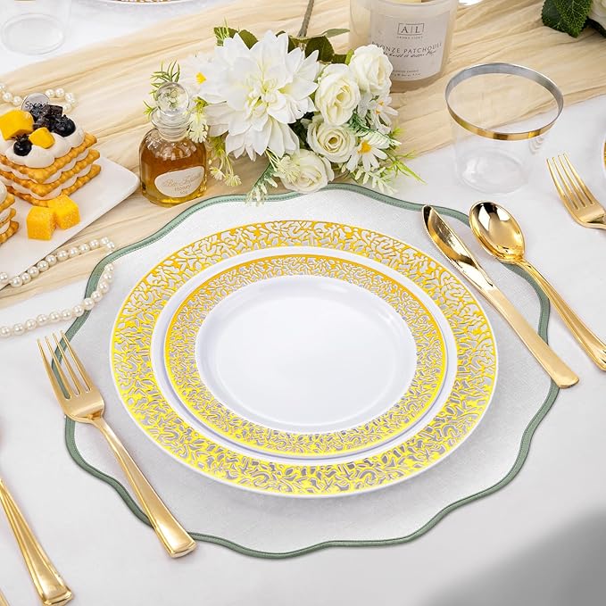 Set of 6 Scallop Linen Placemats, 15 Inch Light Green and White Round Placemats Cotton Linen Table Mats Handcrafted Machine Washable Wrinkle Free Dining Placemat for Hotel Restaurant Kitchen