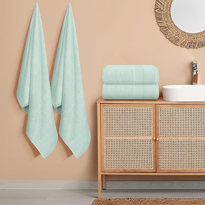 Belizzi Home 4 Pack Bath Towel Set 27x54, 100% Ring Spun Cotton, Ultra Soft Highly Absorbent Machine Washable Hotel Spa Quality Bath Towels for Bathroom, 4 Bath Towels - Sea Green