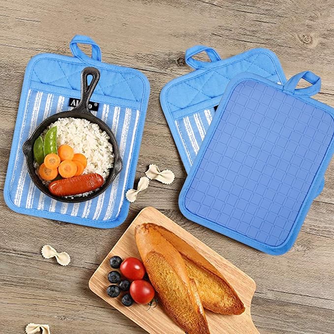 Alselo Silicone Pot Holders Set of 3 Heat Resistant & Non Slip Potholders, Professional Oven Hot Pads with Pockets Mitts for Kitchen Cooking Baking Barbecue (3, Blue)