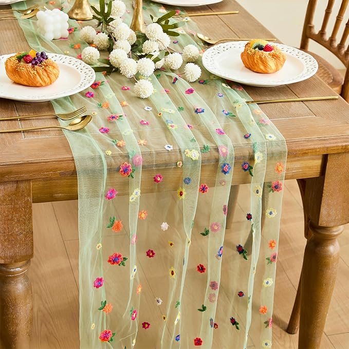 YATOJUZI Green Table Runner Embroidery Daisy Summer Floral Decorations Seasonal Tulle Dining Table Runners for Home Kitchen Decor Wedding Shower Party