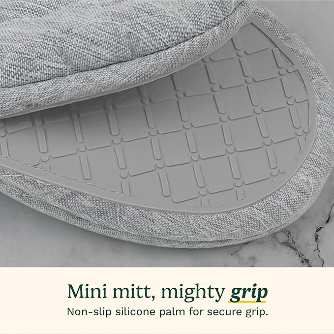 Cuisinart Silicone Mini Oven Mitts–5” x 8.5” Heat-Resistant Kitchen Mitts for Oven with Non-Slip 100% Silicone Palm, Cotton Filling, and Hanging Loop–Durable Oven Mitt Set for Cooking & Baking