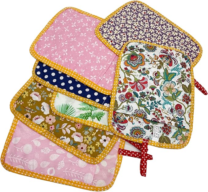 2Pcs Beautiful Cotton Pot Holders for Kitchen, 100% Cotton Fabric Handmade Patchwork Table Mats Set, Heat Resistant Mat Pads with Pocket and Hanging Loop, Potholder Teapot Mitts Washable