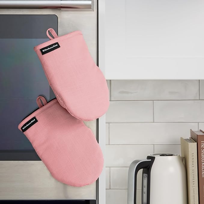 KITCHENAID Gourmet Series Gridlines Mini Oven Mitts 2-Pack Set, Heat Resistant up to 600°F, Soft Silicone Grip, Magnetic Cuff, Dried Rose, 5.5"x9"