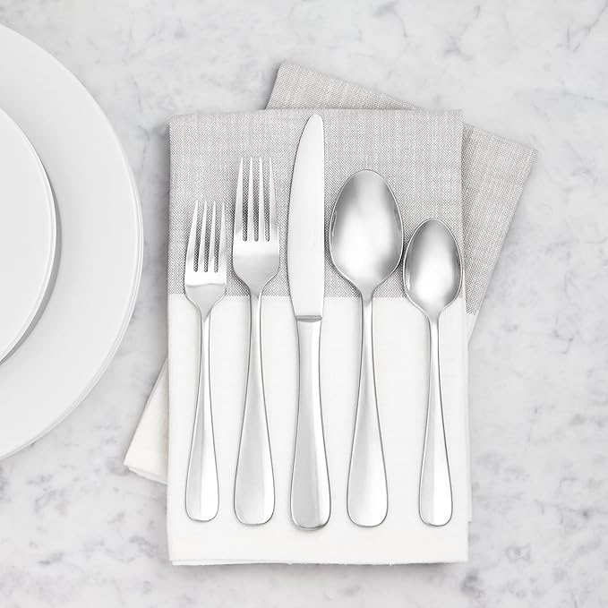 Amazon Basics Stainless Steel Dinner Knives with Round Edge, Silverware, Table Knives, Restaurant Quality, Pack of 12, Silver
