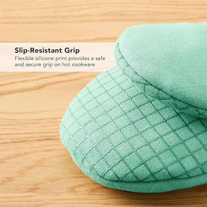 KITCHENAID Gourmet Series Gridlines Mini Oven Mitts 2-Pack Set, Heat Resistant up to 600°F, Soft Silicone Grip, Magnetic Cuff, Color of The Year, Spearmint, 5.5"x9"