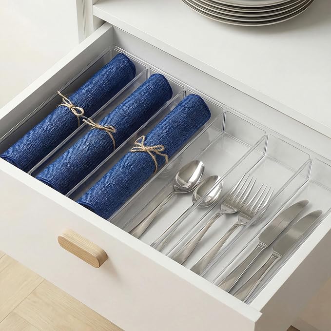 AHHFSMEI Faux Linen Placemats Set of 6 Heat Resistant Non-Slip Stain Proof Table Mats for Kitchen Dining Elegant Decor Place Mats (Blue)