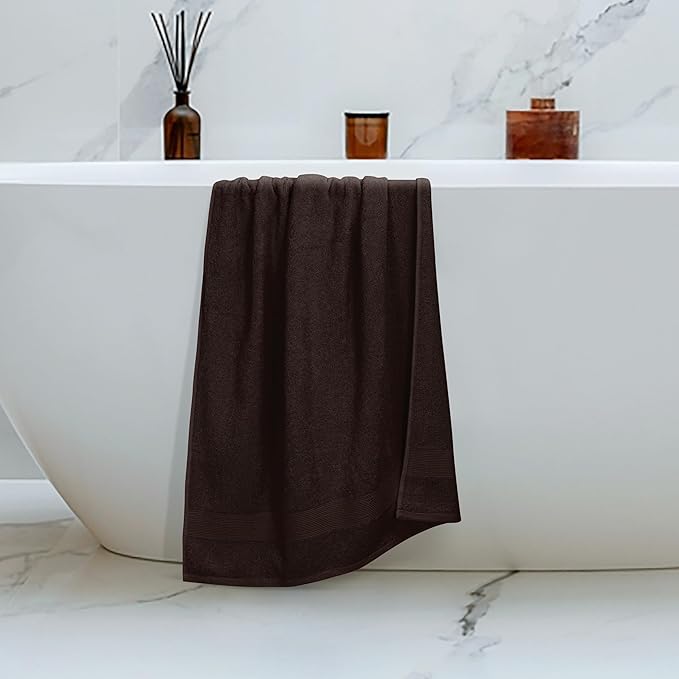 Belizzi Home 4 Pack Bath Towel Set 27x54, 100% Ring Spun Cotton, Ultra Soft Highly Absorbent Machine Washable Hotel Spa Quality Bath Towels for Bathroom, 4 Bath Towels Chocolate Brown
