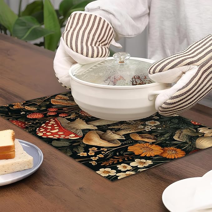 6 Pcs Placemats,Retro Mushroom Placemats,Daisy Table Mats Washable Recyclable Table Placemat for Indoor Outdoor Heat Resistant Kitchen Dining 12"x18"