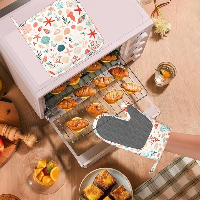 Cartoon Starfish and Shells Oven Mitts and Pot Holders Sets Silicone Kitchen Mitts Potholders Heat Resistant Oven Gloves Hot Pads for Kitchen Baking Cooking BBQ